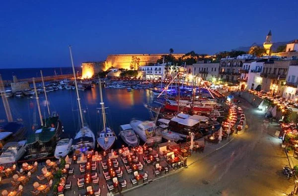 Kuzey Kıbrıs Gezilecek Yerler Part2 Girne Yat Limanı Görseli