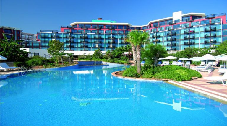 Merit Crystal Cove Hotel Ve Casino kıbrıs gece kulübü